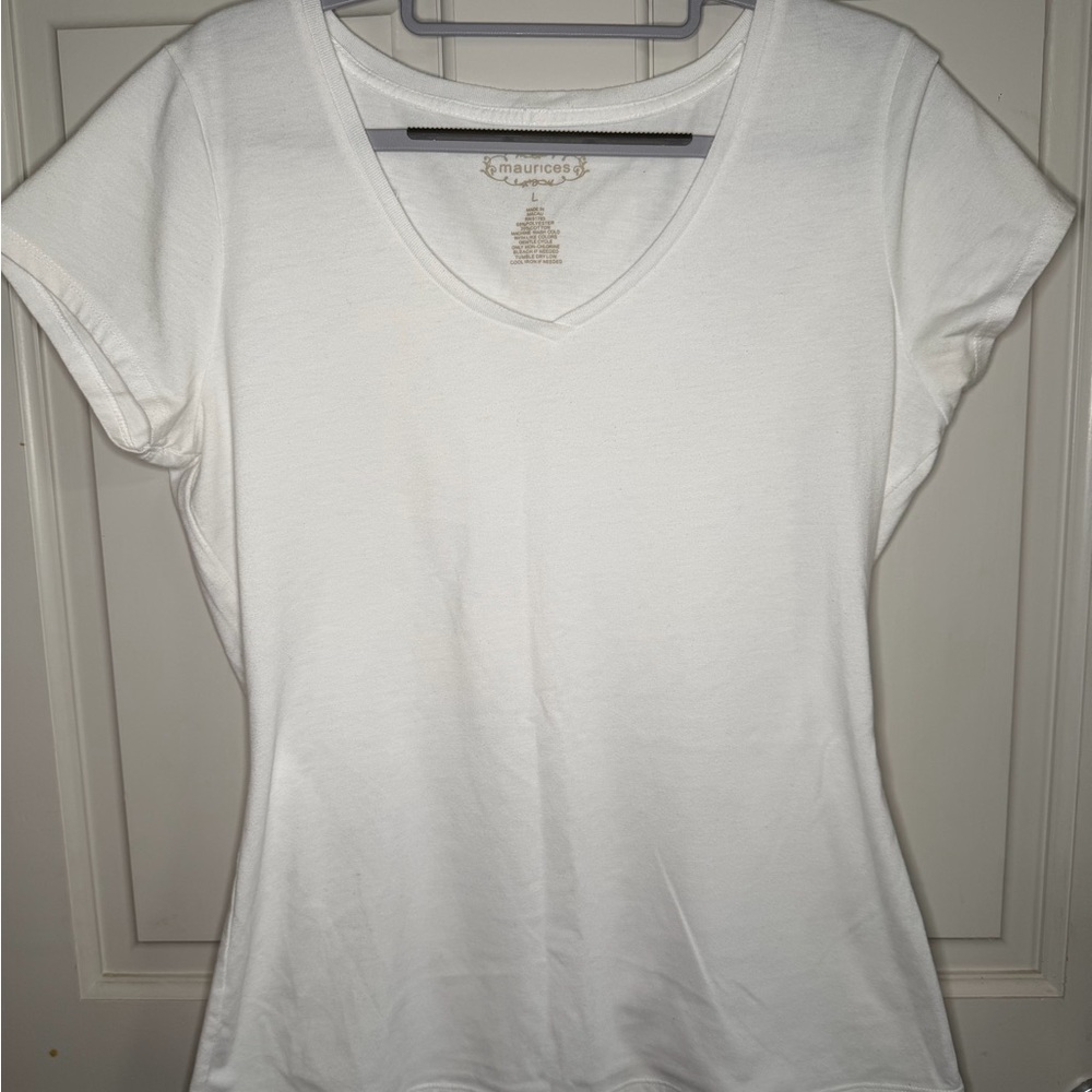 Maurices Classic White‎ Short Sleeve Tee
